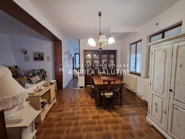 Casa indipendente in vendita a Pontedera PI