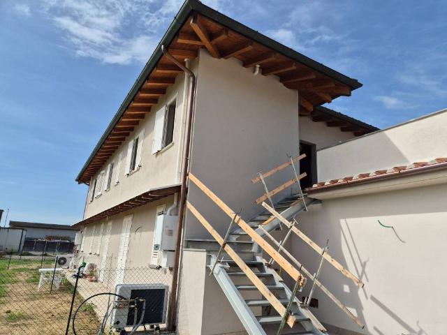 Casa indipendente in vendita a Pontedera PI