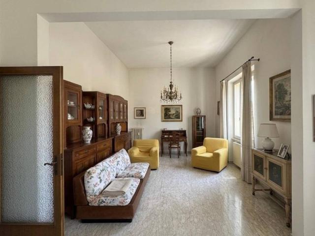 Casa indipendente in vendita a Pontedera PI