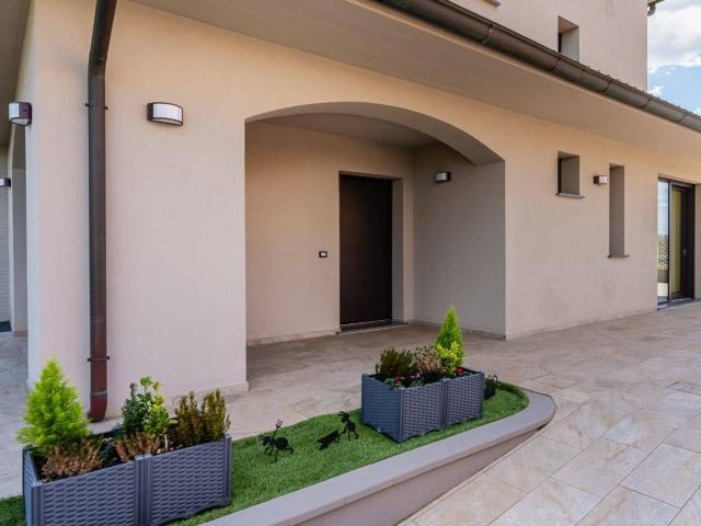 Casa indipendente in vendita a Pontedera