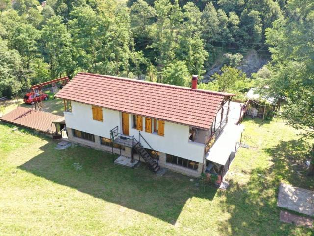 Casa indipendente in vendita a Pontinvrea SV