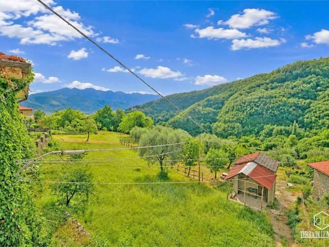 Casa indipendente in vendita a Pontremoli MS
