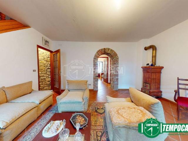 Casa indipendente in vendita a Ponzone AL
