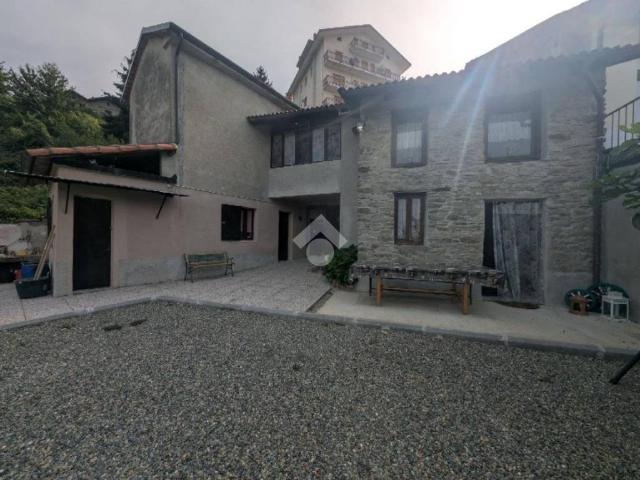 Casa indipendente in vendita a Ponzone AL