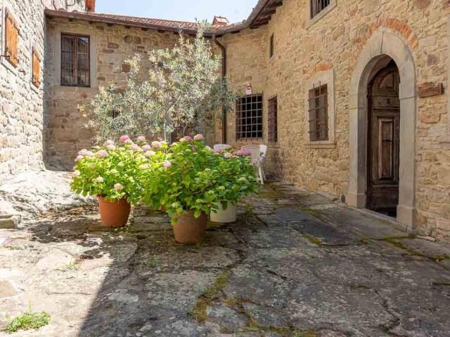 Casa indipendente in vendita a Poppi AR