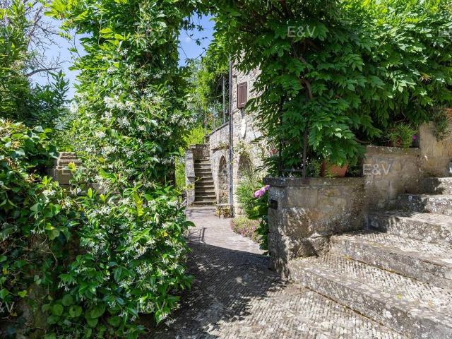Casa indipendente in vendita a Poppi AR