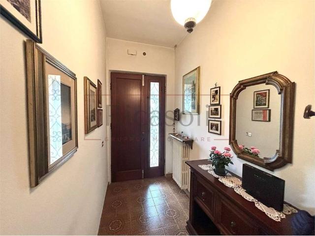Casa indipendente in vendita a Porcari LU