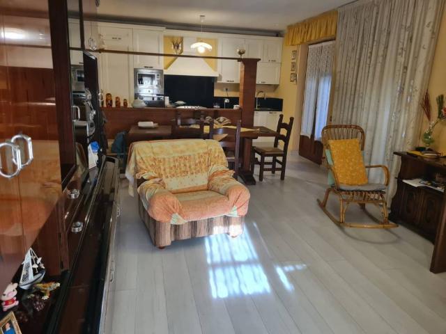 Casa indipendente in vendita a Porcari LU