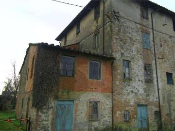 Casa indipendente in vendita a Porcari LU