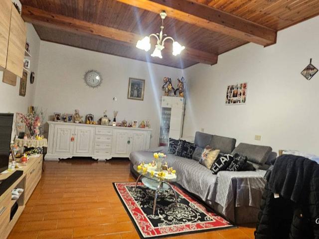 Casa indipendente in vendita a Porcari LU