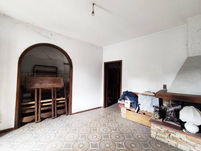 Casa indipendente in vendita a Porcari LU