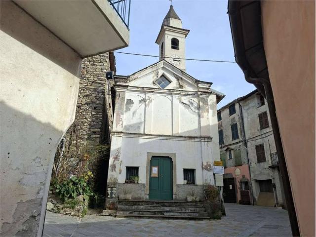 Casa indipendente in vendita a Pornassio IM