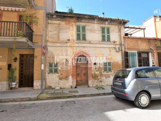 Casa indipendente in vendita a Porto San Giorgio FM