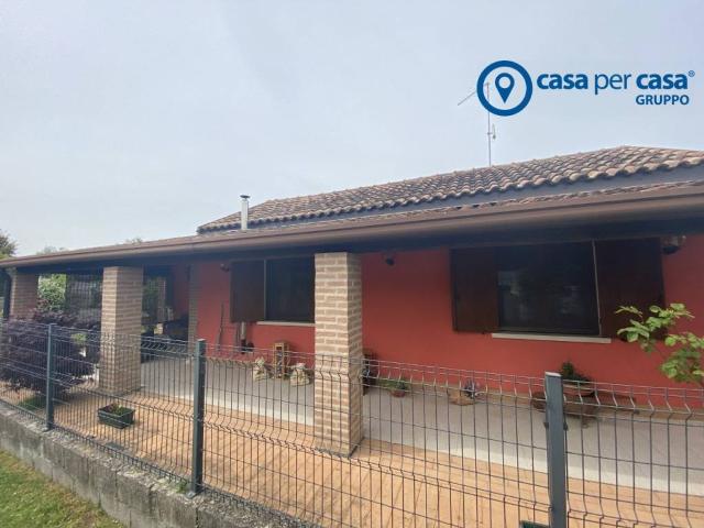 Casa indipendente in vendita a Porto Tolle RO