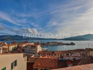 Casa indipendente in vendita a Portoferraio LI