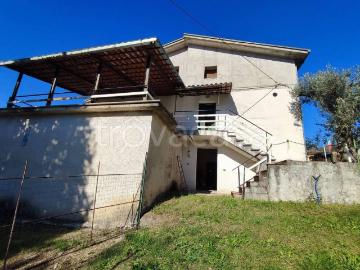 Casa indipendente in vendita a Portella, Sant'Elia Fiumerapido