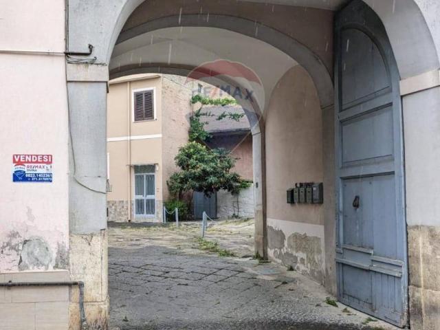 Casa indipendente in vendita a Portico Di Caserta