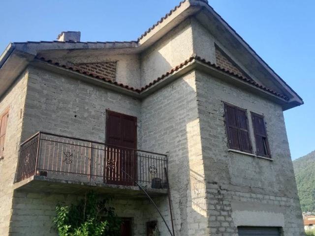Casa indipendente in vendita a Posta Fibreno FR