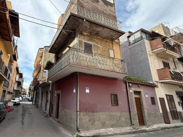 Casa indipendente in vendita a Paternò CT