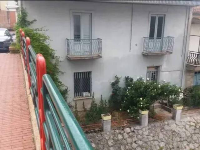 Casa indipendente in vendita a Paterno PZ