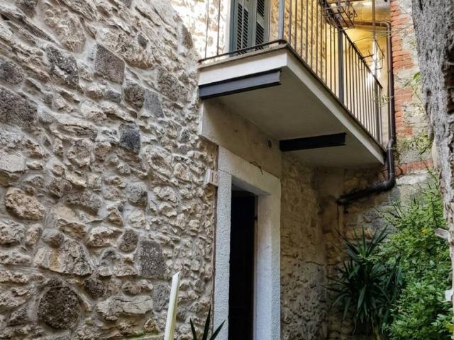 Casa indipendente in vendita a Patrica FR