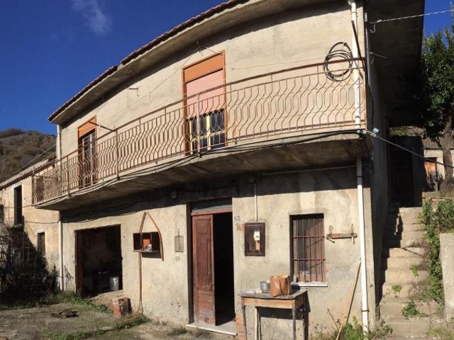 Casa indipendente in vendita a Patti