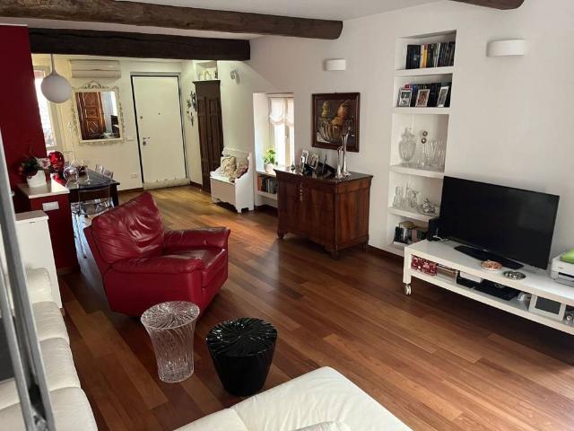 Casa indipendente in vendita a Pavia PV
