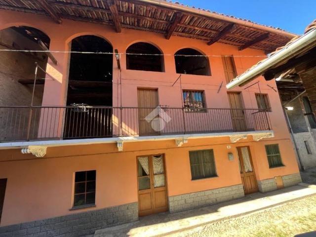 Casa indipendente in vendita a Pavone Canavese TO