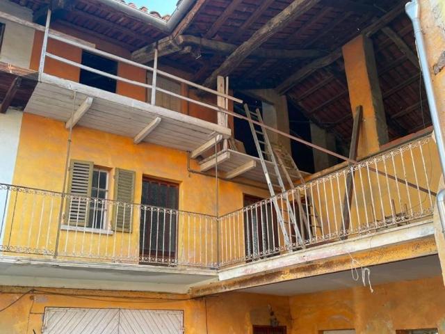 Casa indipendente in vendita a Pavone Canavese TO