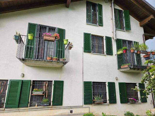 Casa indipendente in vendita a Pavone Canavese TO