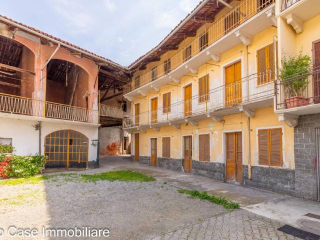 Casa indipendente in vendita a Pavone Canavese TO