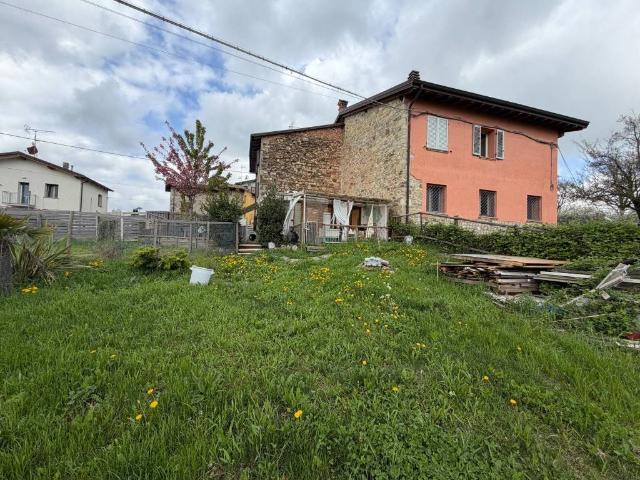 Casa indipendente in vendita a Pavullo nel Frignano MO