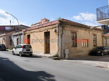 Casa indipendente in vendita a Pace del Mela ME
