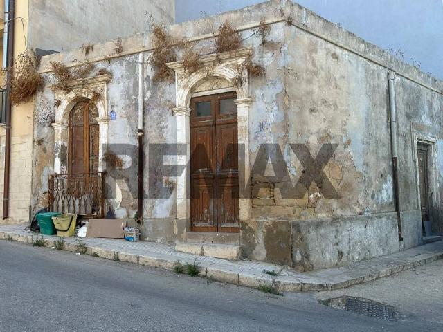 Casa indipendente in vendita a Pachino SR