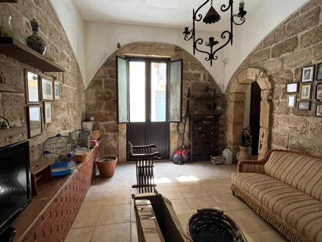 Casa indipendente in vendita a Pachino SR