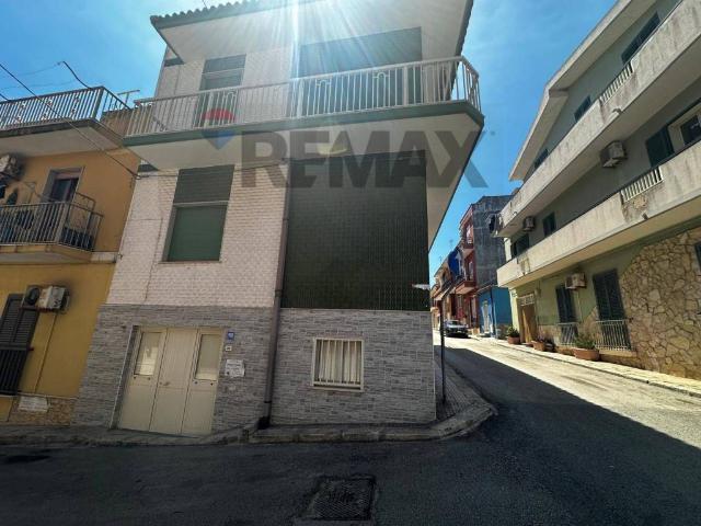 Casa indipendente in vendita a Pachino SR