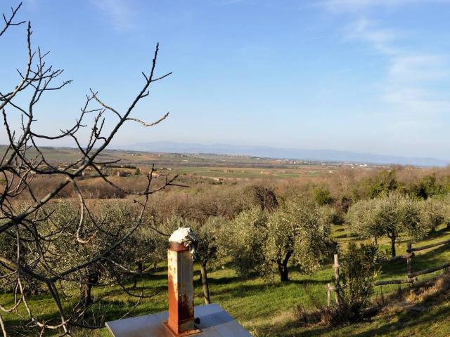 Casa indipendente in vendita a Paciano PG