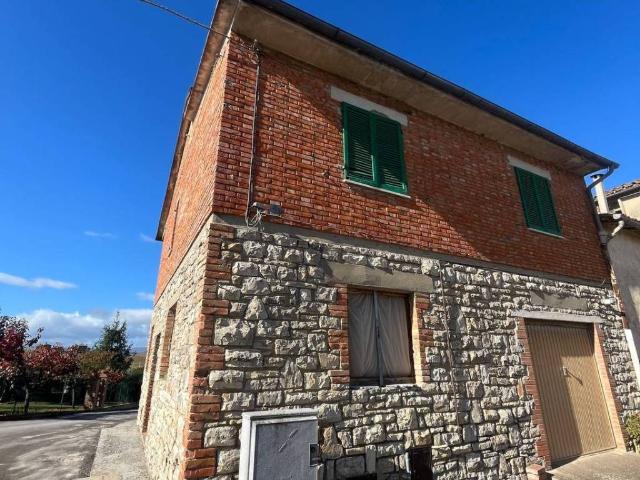 Casa indipendente in vendita a Paciano PG