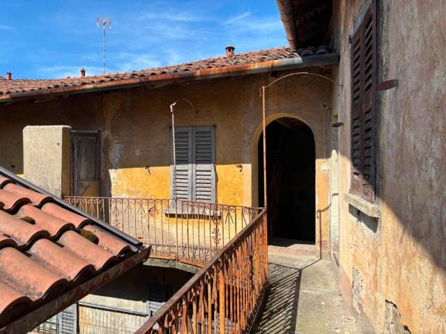 Casa indipendente in vendita a Paderno d'Adda LC
