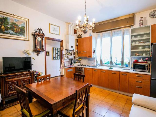 Casa indipendente in vendita a Paderno Dugnano MI