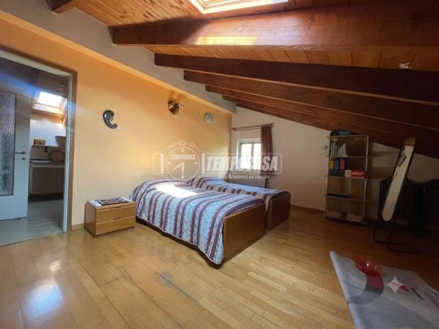Casa indipendente in vendita a Paderno Dugnano MI