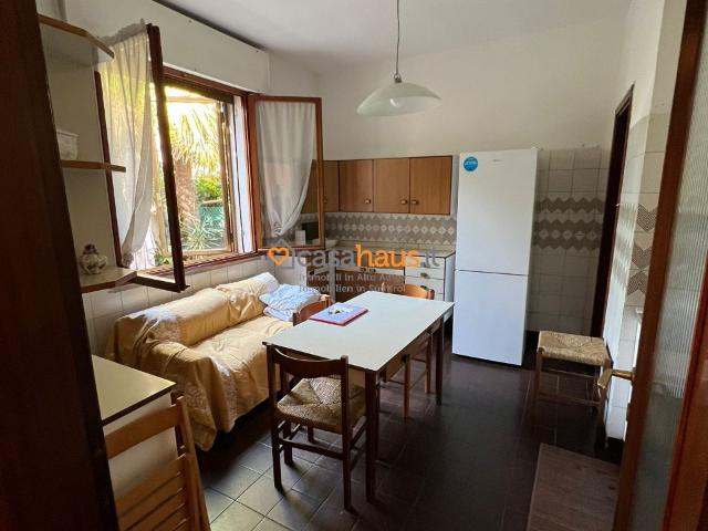 CASA INDIPENDENTE in VENDITA a PADOVA di 7 vani