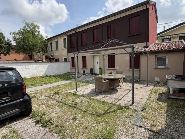 Casa indipendente in vendita a Padova PD