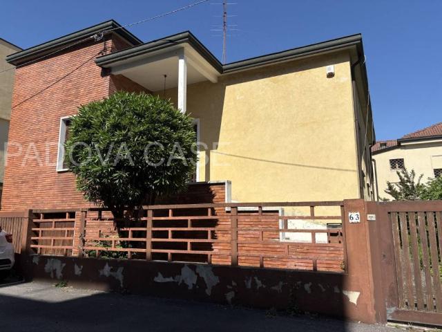 Casa indipendente in vendita a Padova PD