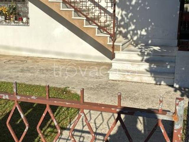Casa indipendente in vendita a Padova via Giovanni Verga, Guizza