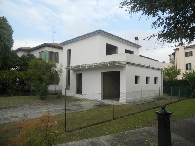 Casa indipendente in vendita a Padova
