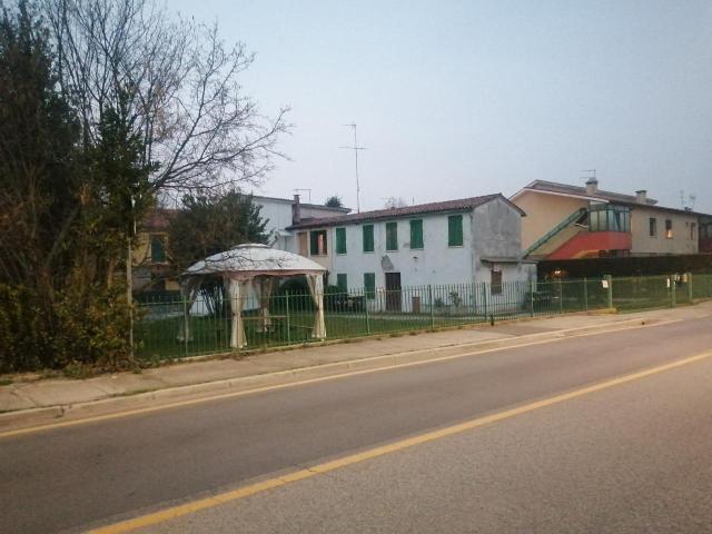Casa indipendente in vendita a Padova