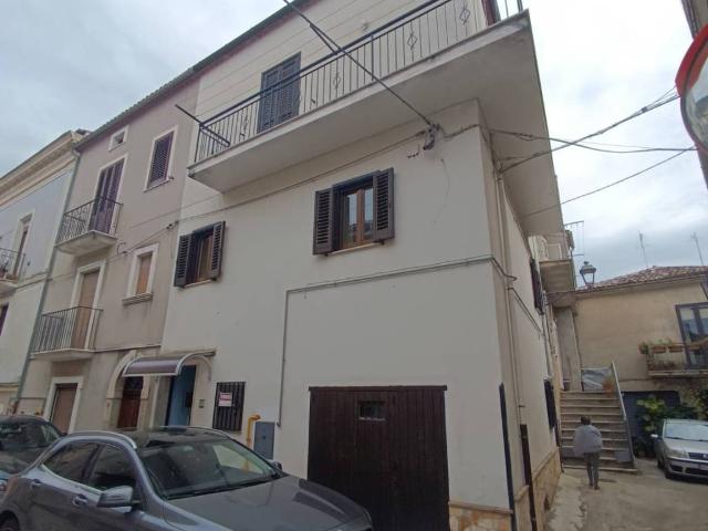 Casa indipendente in vendita a Padula SA