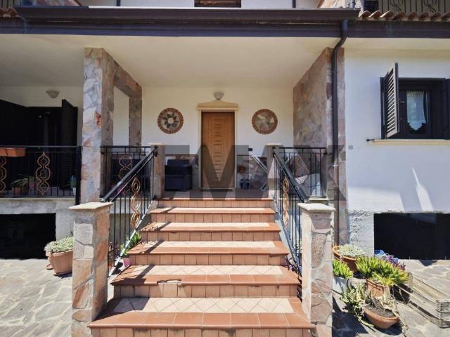 Casa indipendente in vendita a Padula, San Pietro in Guarano