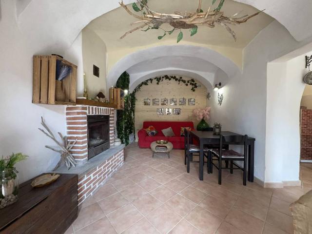 Casa indipendente in vendita a Paesana CN